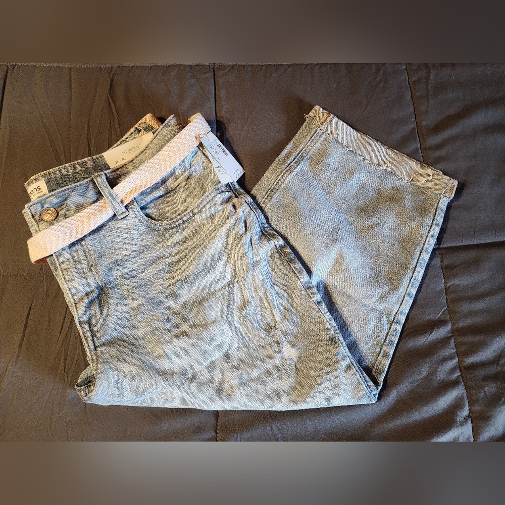 Stylish Women's Cropped Jeans/Capri